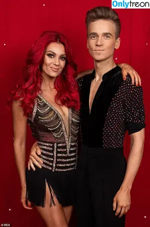 Dianne Buswell / diannebuswell nude photo #0018