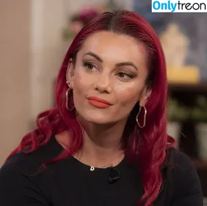 Dianne Buswell / diannebuswell nude photo #0024