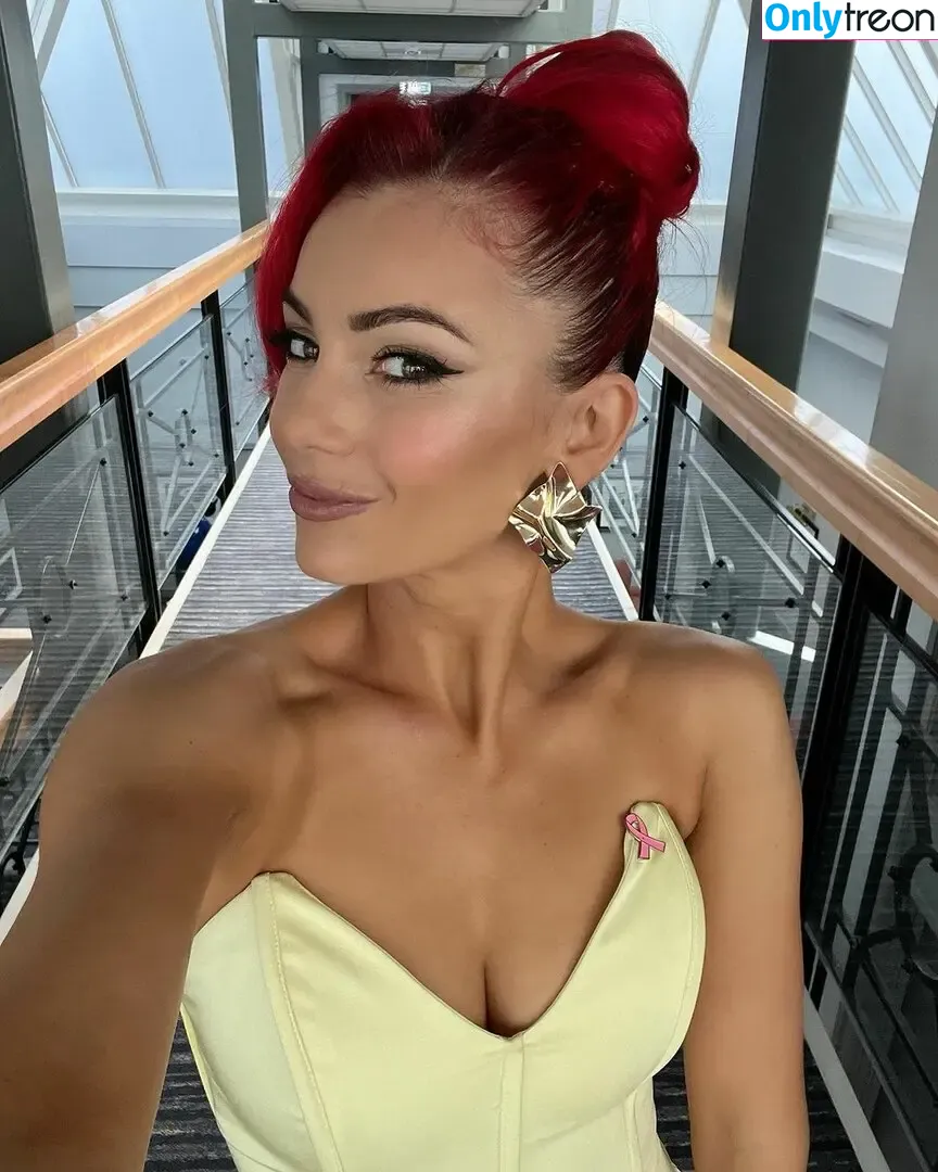 Dianne Buswell nude photo #0001 (diannebuswell)