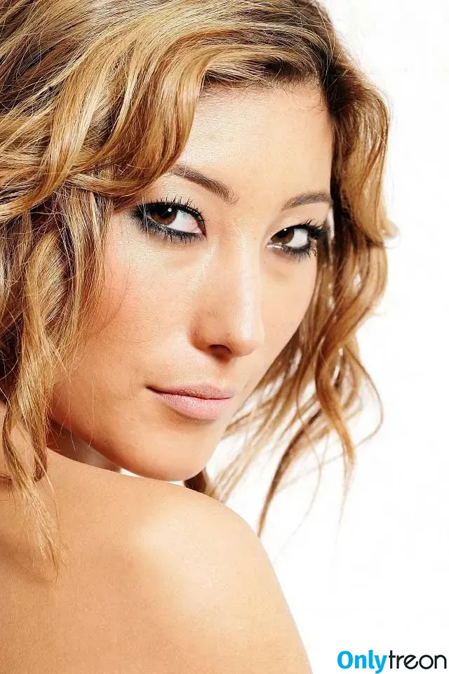 Dichen Lachman nude photo #0024 (dichenlachman)