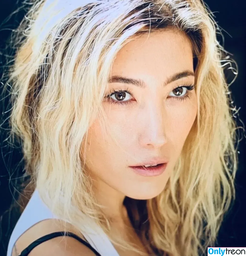 Dichen Lachman nude photo #0038 (dichenlachman)