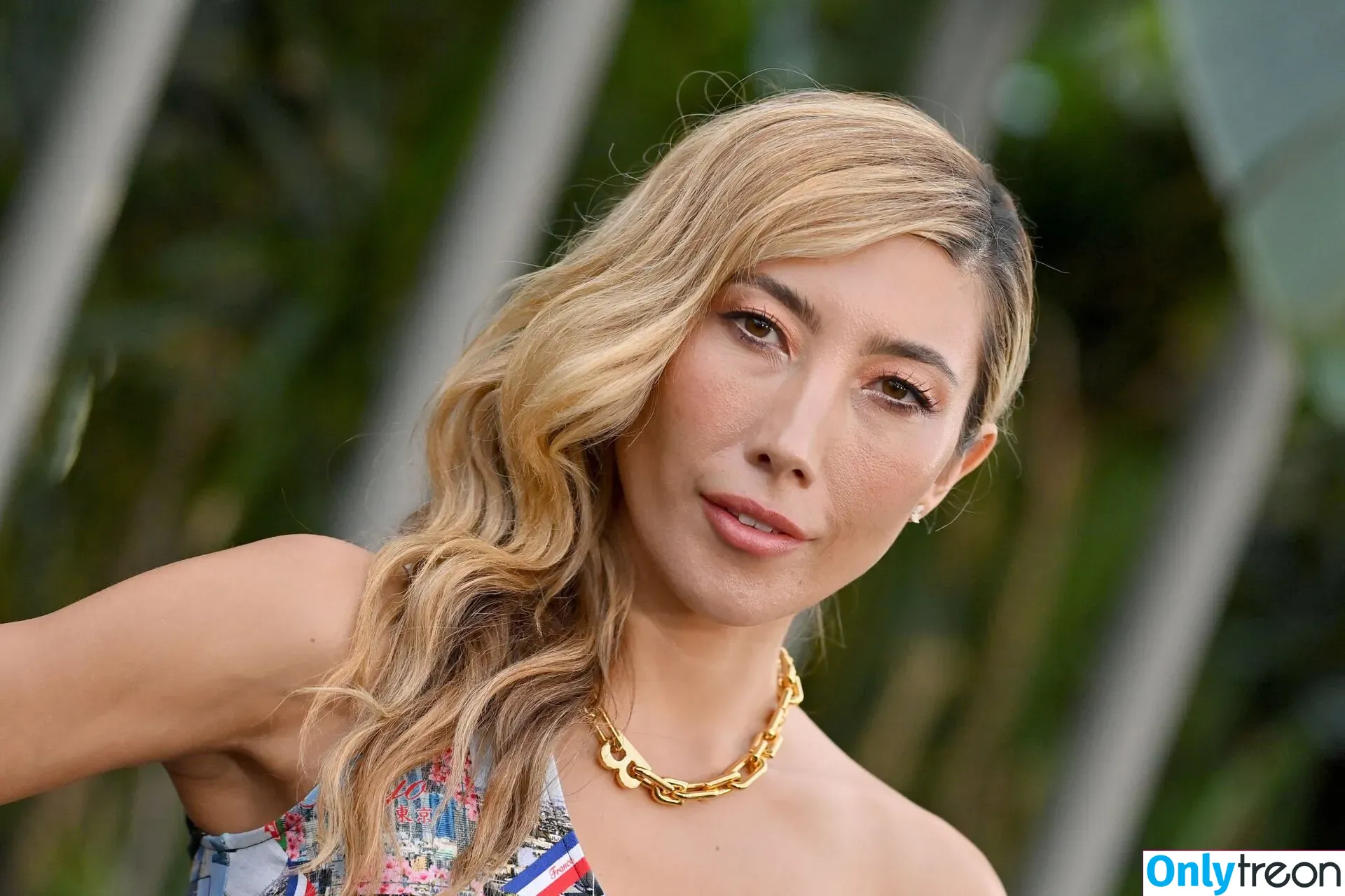 Dichen Lachman голая photo #0057 (dichenlachman)