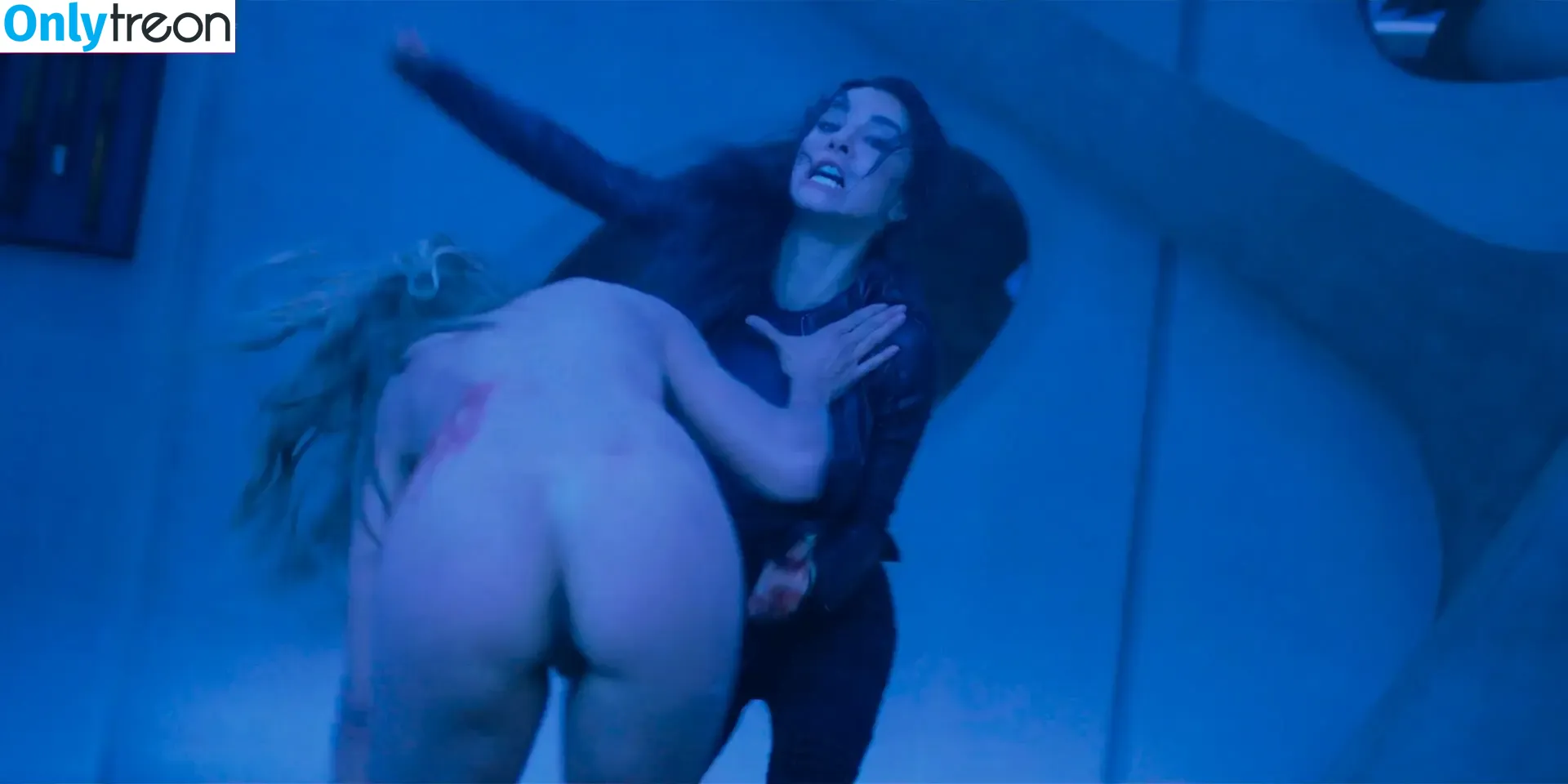 Dichen Lachman nude photo #0221 (dichenlachman)