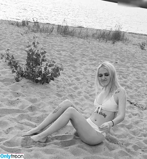 Dieamy / Dieamy_ nude photo #0021