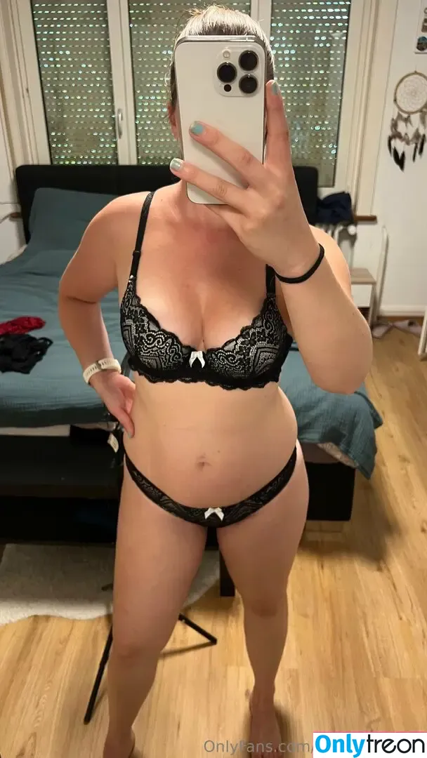diekleinelaura nude photo #0029 (diekleinee)