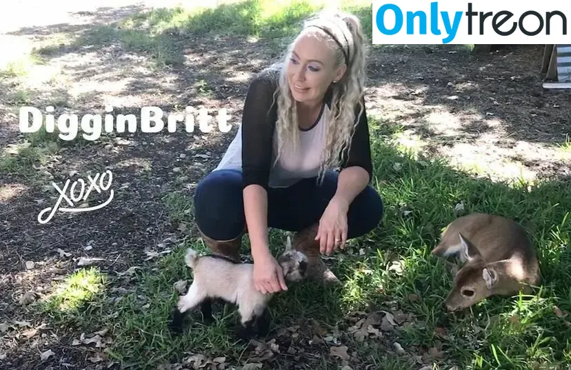 DigginBritt nude photo #0028 (DigginBritt)