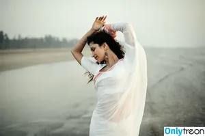 Diksha J Singh / dikshajsingh фото голая #0061