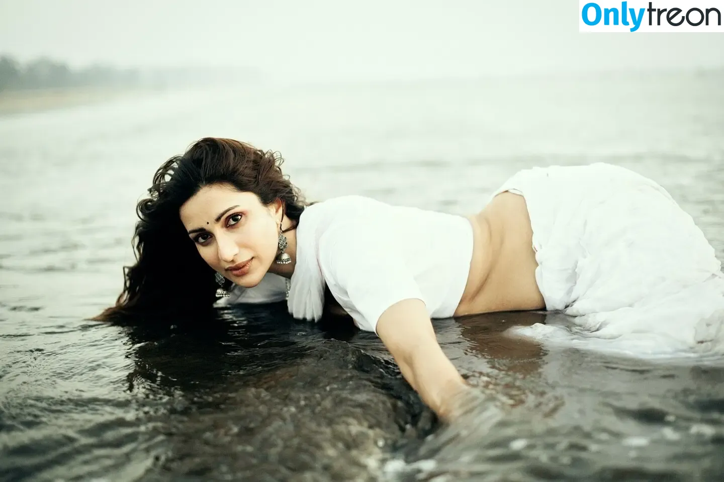 Diksha J Singh nude photo #0055 (dikshajsingh)