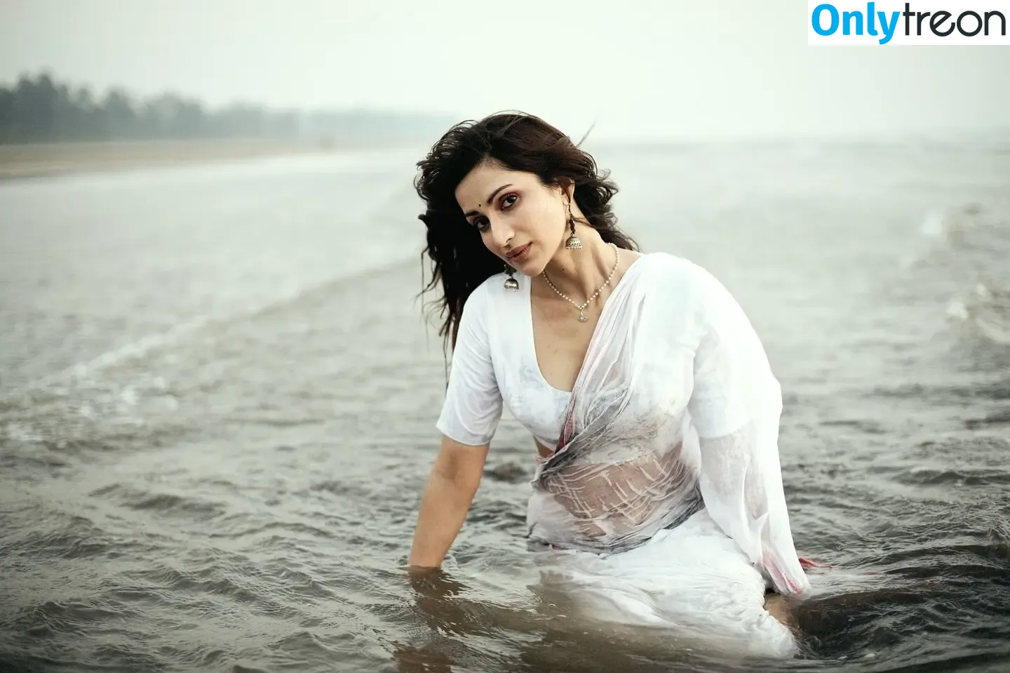 Diksha J Singh nude photo #0062 (dikshajsingh)