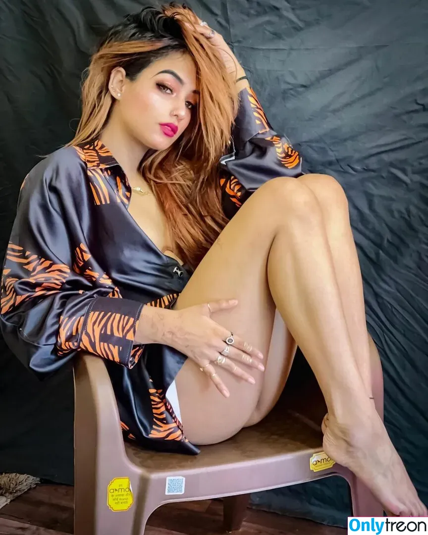 Dilnoor Aka nude photo #0012 (official_dilnoor_ / zosiaa_24)