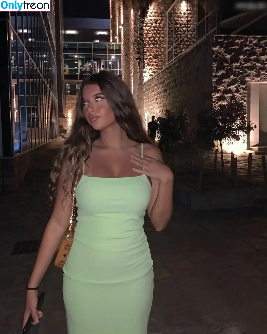 Dina.redz nude photo #0003 (Dina.redz)