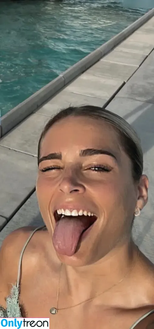Dinah Eckerle nude photo #0003 (diinah_12)