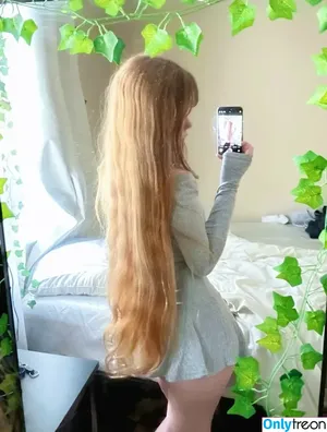 Diovana Konigsreuter / diokonigsreuter / diovanakoni nude photo #1119