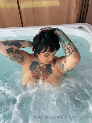 dirtydollyrose / dirty.dolly.rose nude photo #0007