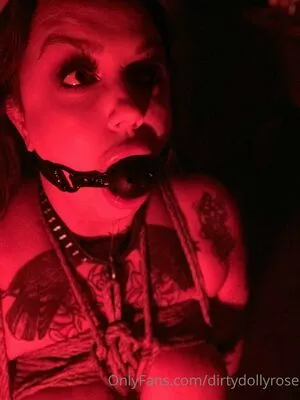 dirtydollyrose / dirty.dolly.rose nude photo #0009