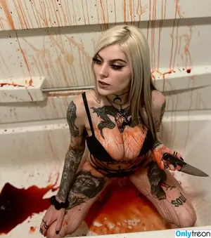 disasterpiece45 / Chloe / ____disasterpiece____ / __disasterpiece__ / chloerosenbaum nude photo #0015