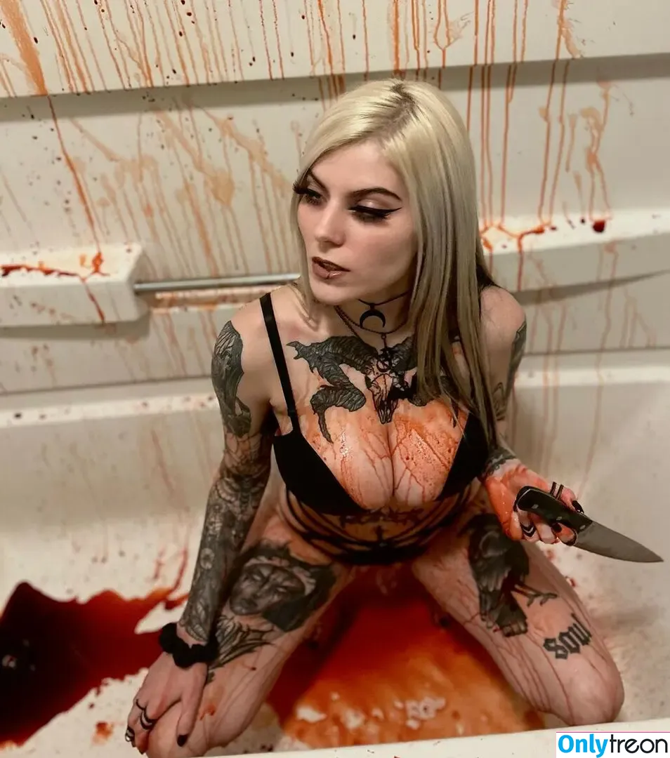 disasterpiece45 nude photo #0015 (Chloe / ____disasterpiece____ / __disasterpiece__ / chloerosenbaum)