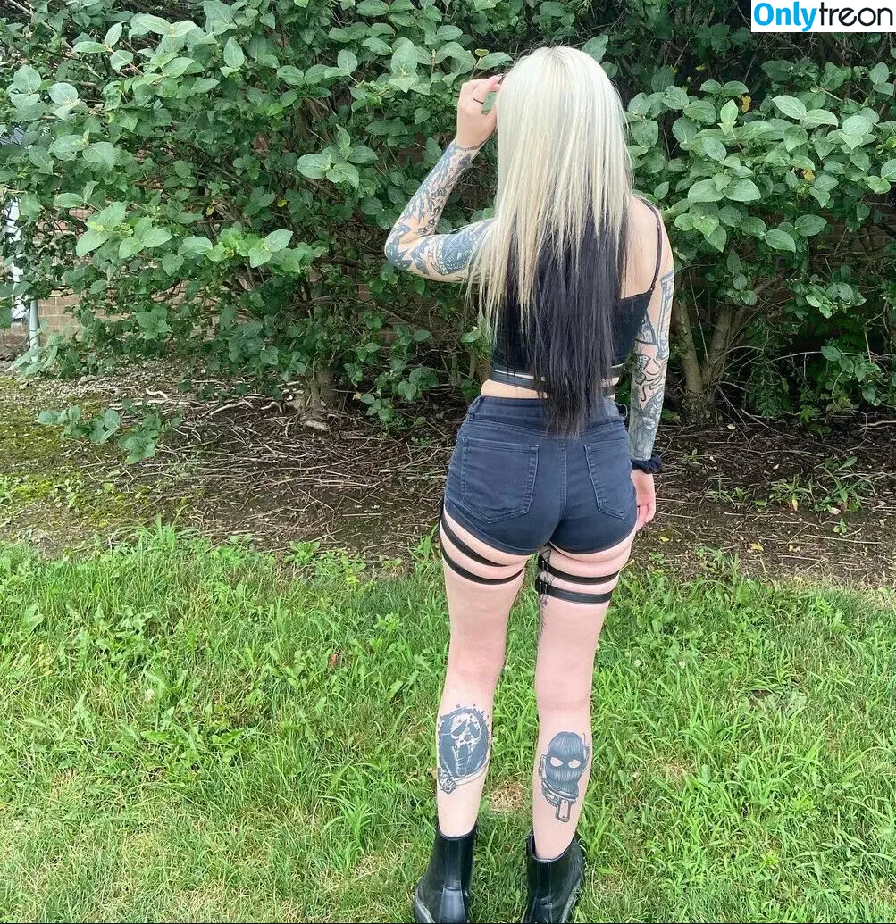 disasterpiece45 nude photo #0034 (Chloe / ____disasterpiece____ / __disasterpiece__ / chloerosenbaum)