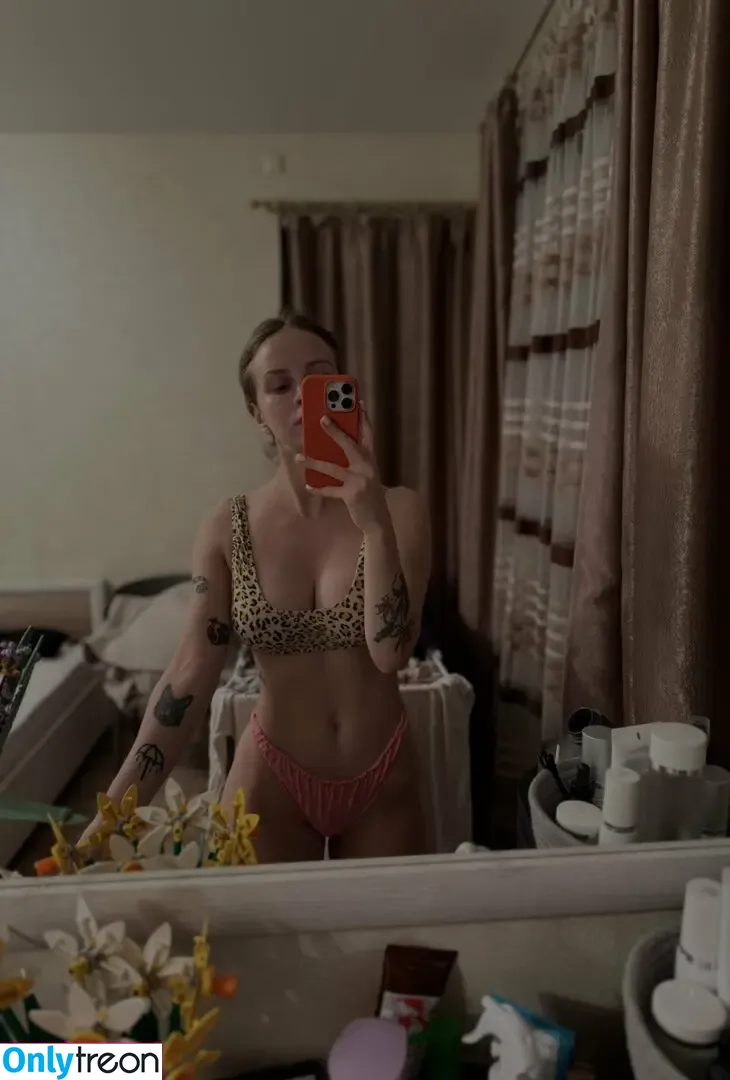 disenchantment nude photo #0245 (disenchantment1 / jnthn_lvngstn)