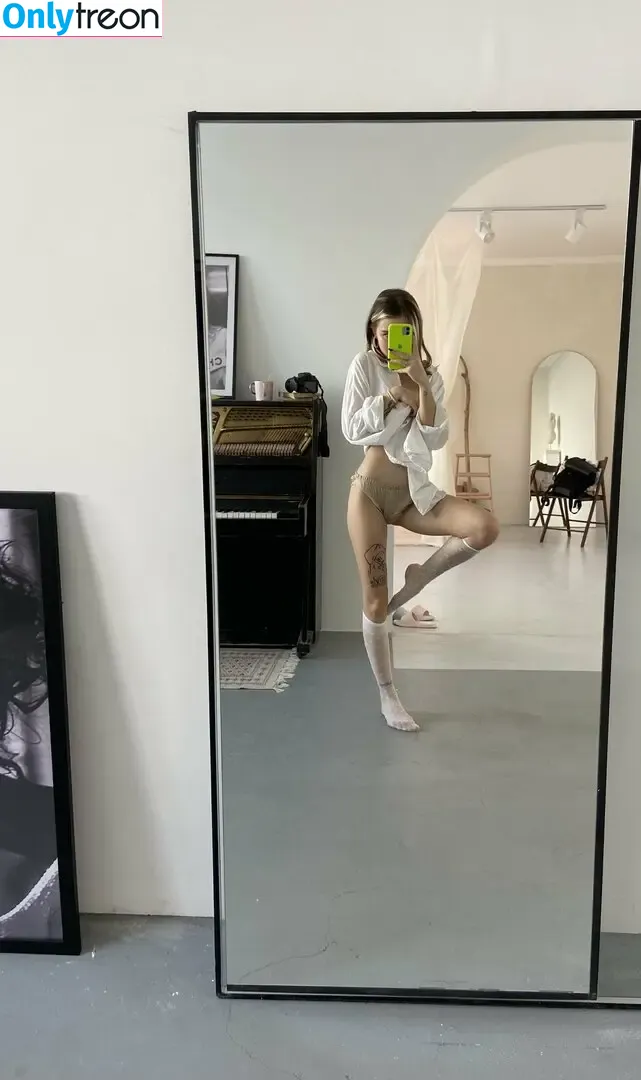 disimaria nude photo #0003 (angeldimariajm)