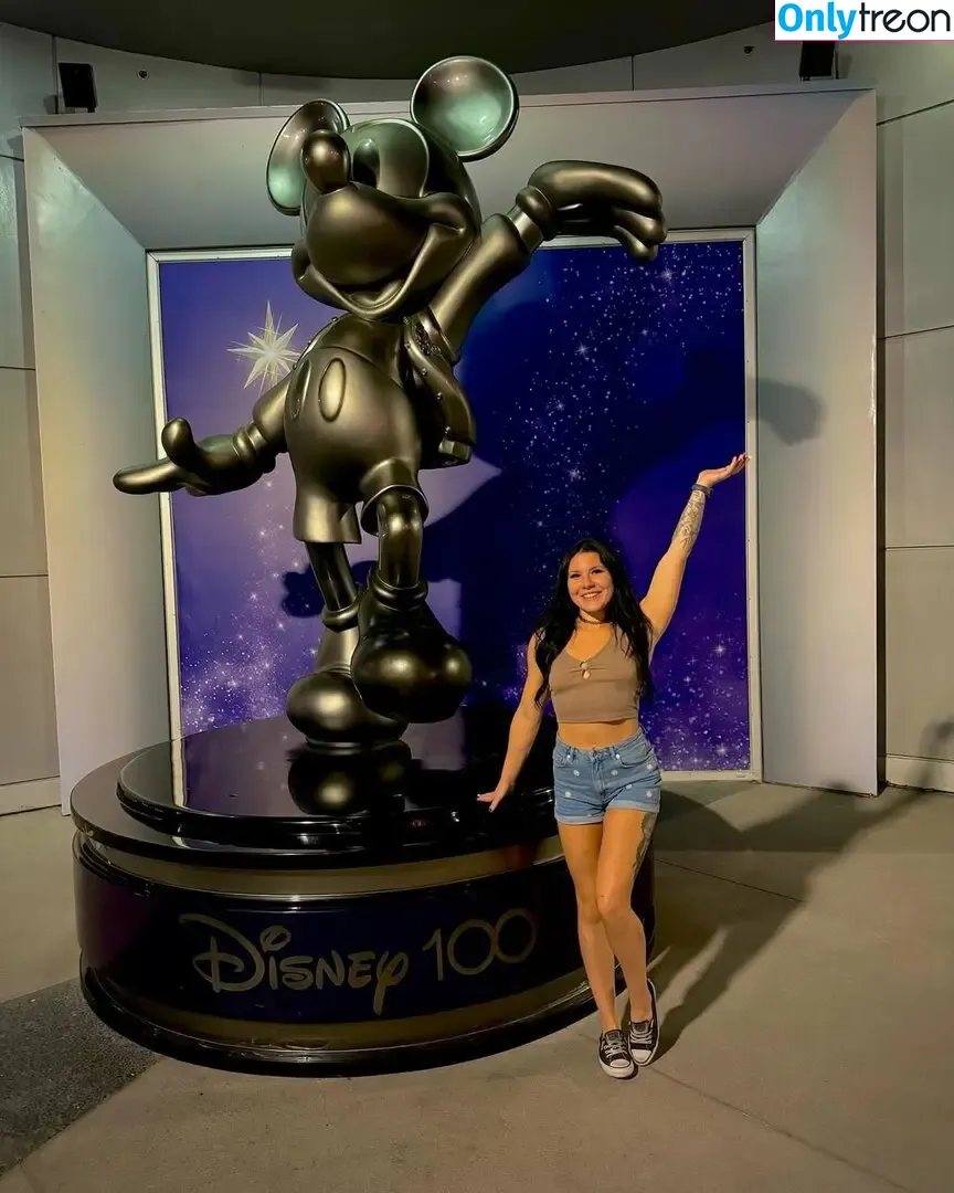 disneyyrose голая photo #0046 (Disneyy13rose)