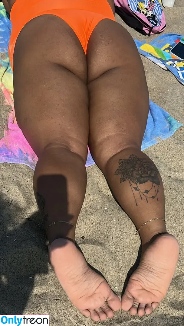 dissatoes nude photo #0018 (dissa_toes)