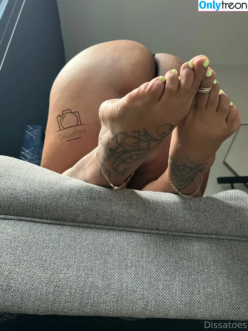 dissatoes nude photo #0052 (dissa_toes)