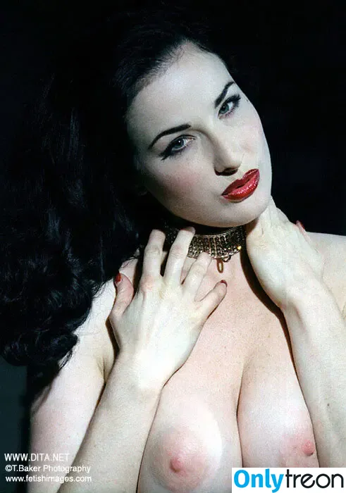 Dita Von Teese nude photo #2634 (Ditavonteese / creepy___spice)