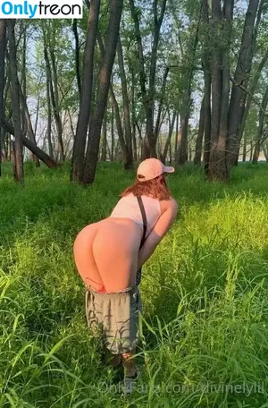 divinelylillith / divinelylilith nude photo #0002