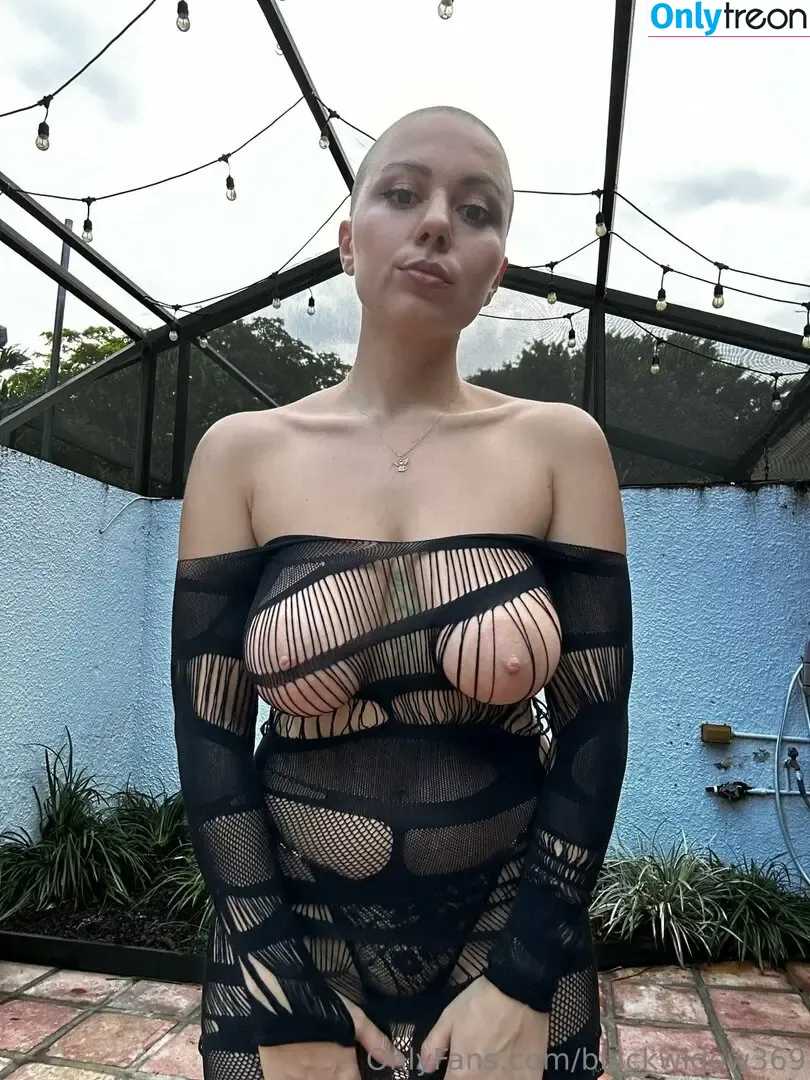divinenataliewhite nude photo #0008 (blackwidow369)