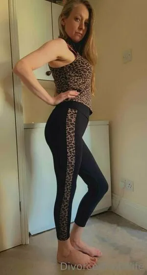 divorcedhotwife / divorced.wife фото голая #0110