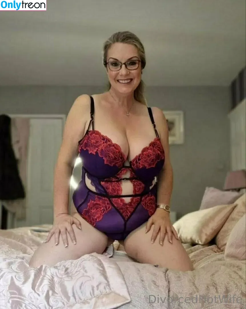 divorcedhotwife голая photo #0134 (divorced.wife)
