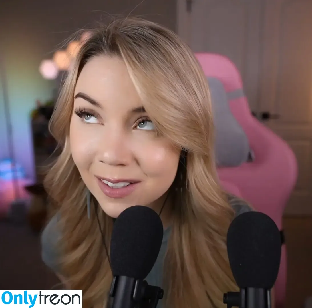 Dizzykitten голая photo #1540 (dizzykitten7 / dizzykittenpaws / thedizzykitten)