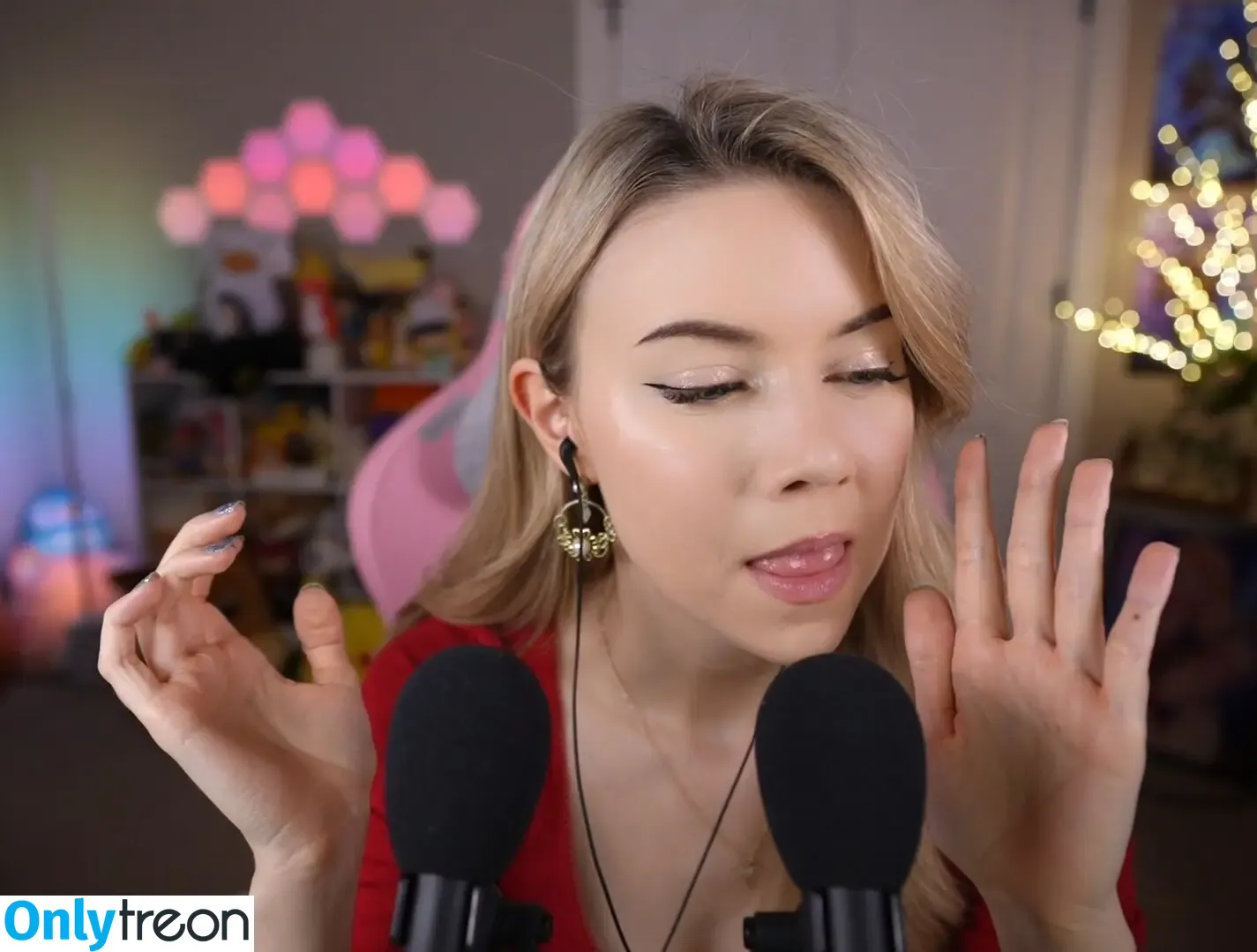 Dizzykitten голая photo #1669 (dizzykitten7 / dizzykittenpaws / thedizzykitten)