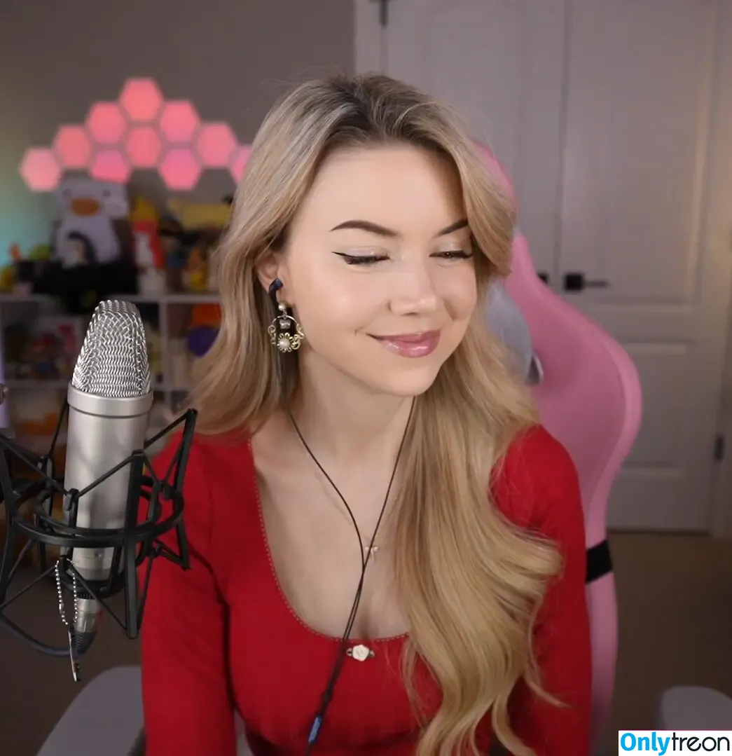 Dizzykitten голая photo #1670 (dizzykitten7 / dizzykittenpaws / thedizzykitten)