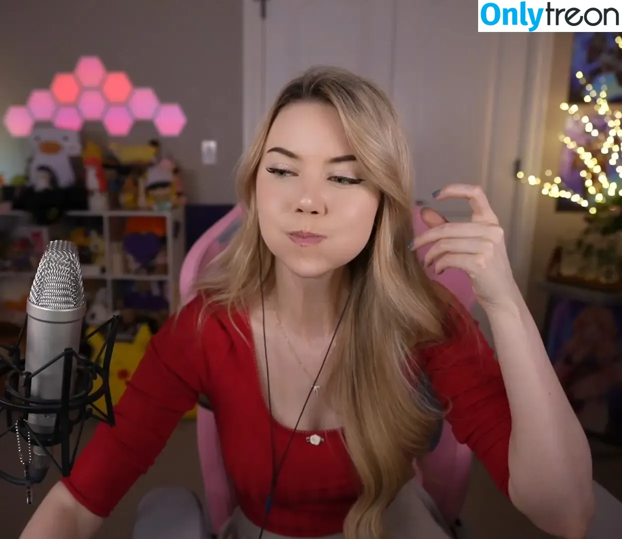 Dizzykitten голая photo #1678 (dizzykitten7 / dizzykittenpaws / thedizzykitten)
