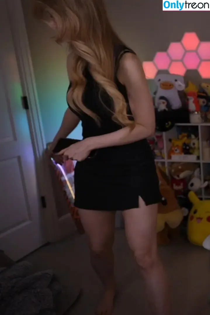 Dizzykitten голая photo #1762 (dizzykitten7 / dizzykittenpaws / thedizzykitten)