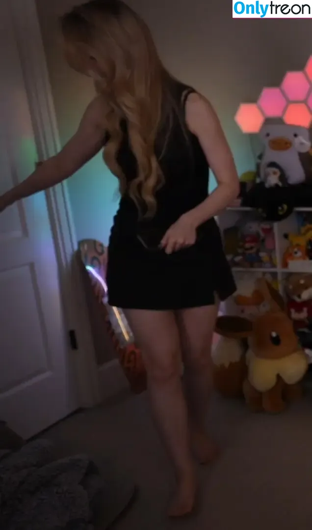 Dizzykitten голая photo #1764 (dizzykitten7 / dizzykittenpaws / thedizzykitten)