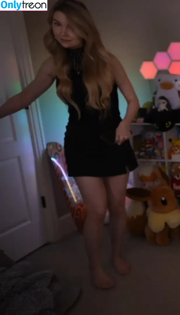 Dizzykitten голая photo #1765 (dizzykitten7 / dizzykittenpaws / thedizzykitten)
