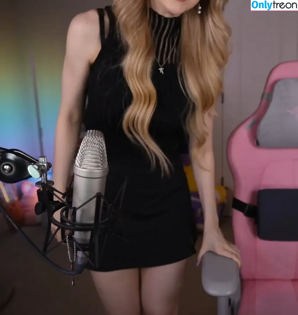 Dizzykitten голая photo #1767 (dizzykitten7 / dizzykittenpaws / thedizzykitten)