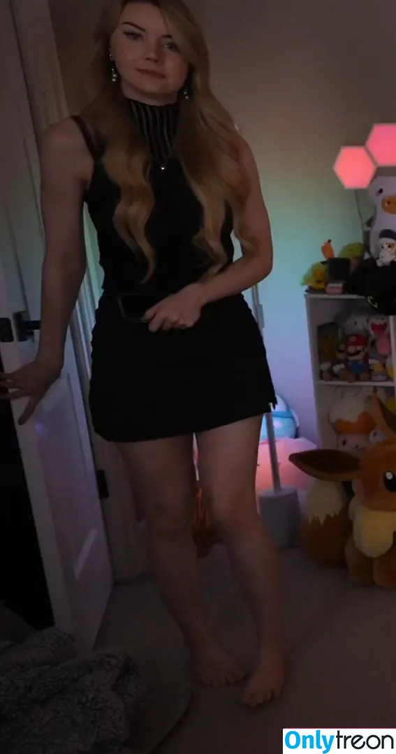 Dizzykitten nude photo #1770 (dizzykitten7 / dizzykittenpaws / thedizzykitten)