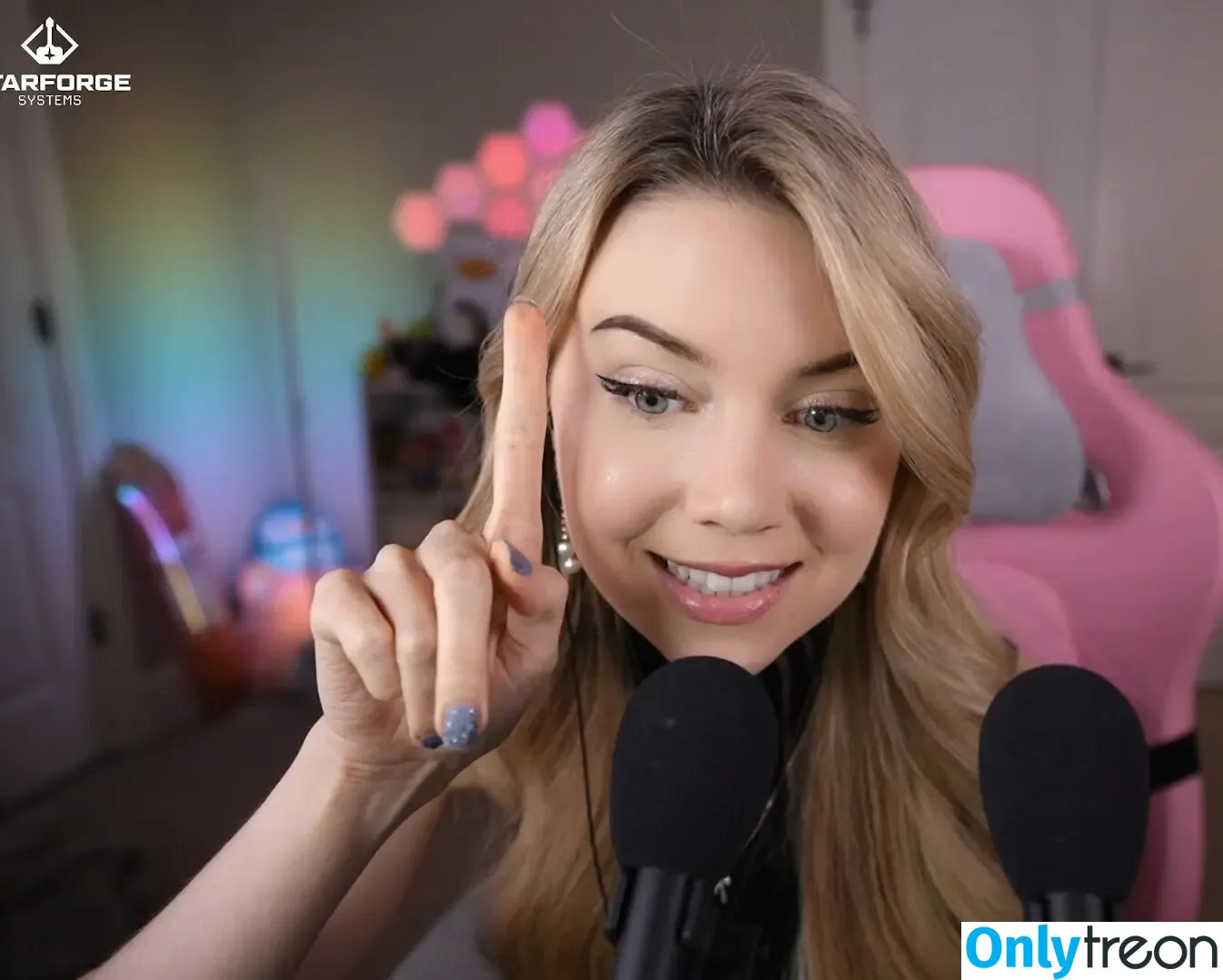 Dizzykitten голая photo #1782 (dizzykitten7 / dizzykittenpaws / thedizzykitten)