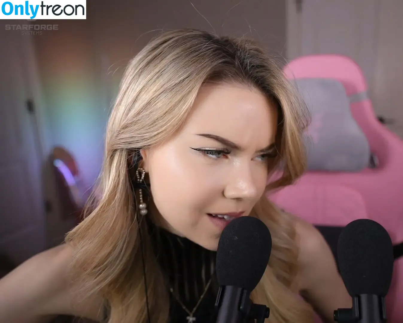 Dizzykitten голая photo #1785 (dizzykitten7 / dizzykittenpaws / thedizzykitten)