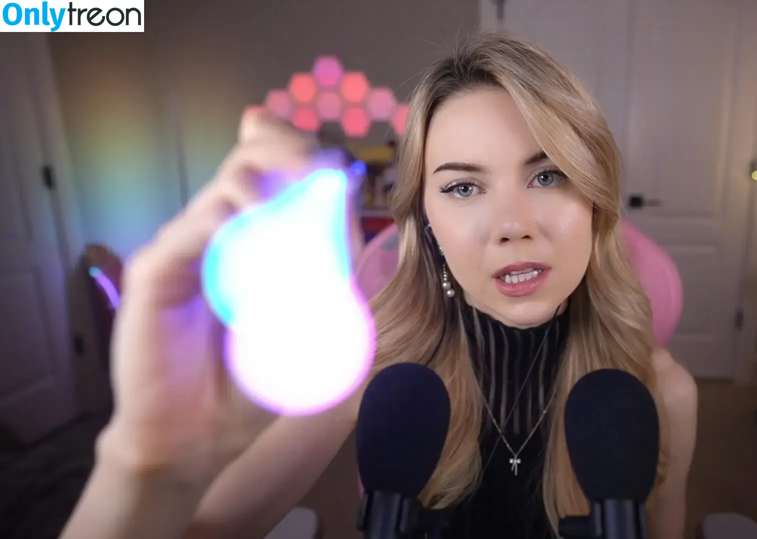 Dizzykitten голая photo #1789 (dizzykitten7 / dizzykittenpaws / thedizzykitten)