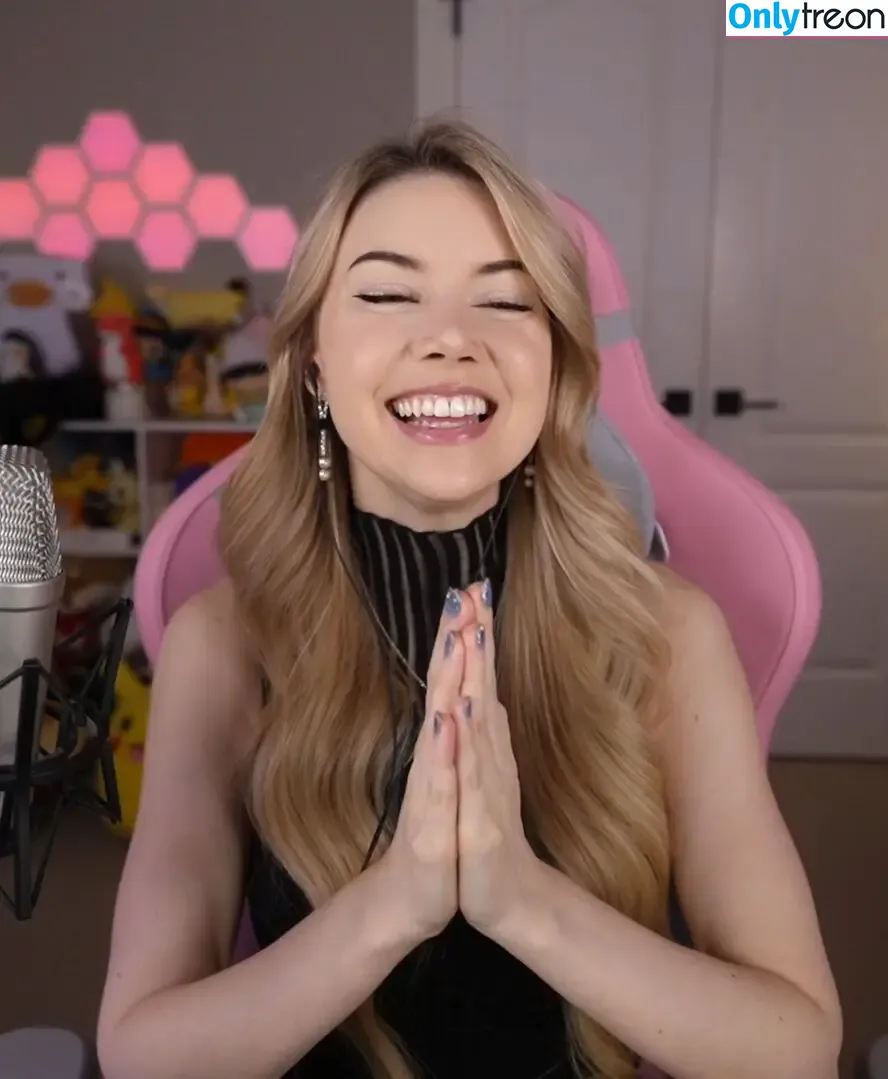 Dizzykitten голая photo #1791 (dizzykitten7 / dizzykittenpaws / thedizzykitten)