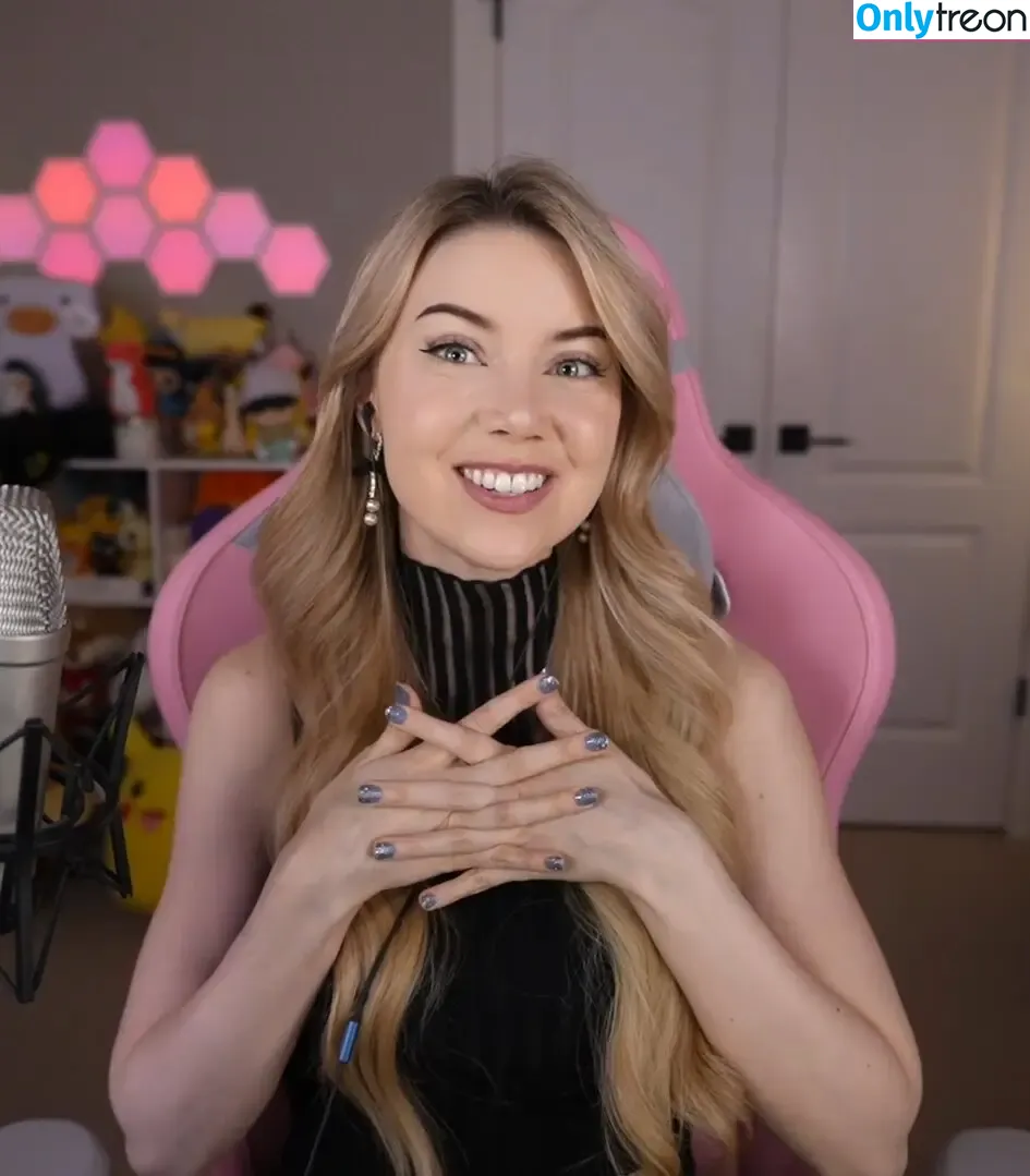 Dizzykitten nude photo #1797 (dizzykitten7 / dizzykittenpaws / thedizzykitten)