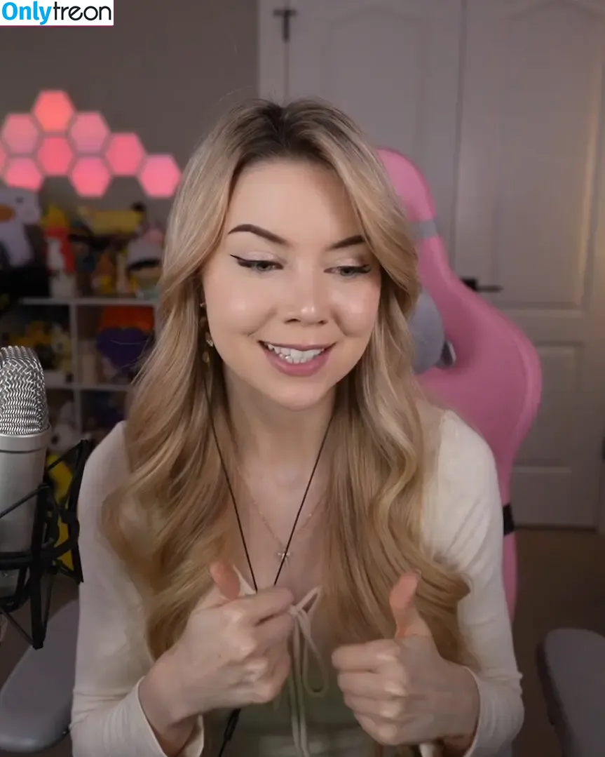 Dizzykitten nude photo #1862 (dizzykitten7 / dizzykittenpaws / thedizzykitten)