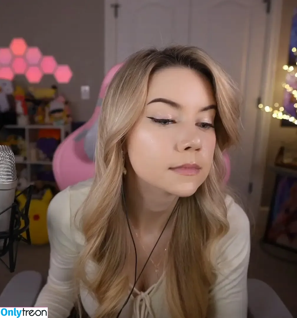 Dizzykitten голая photo #1880 (dizzykitten7 / dizzykittenpaws / thedizzykitten)