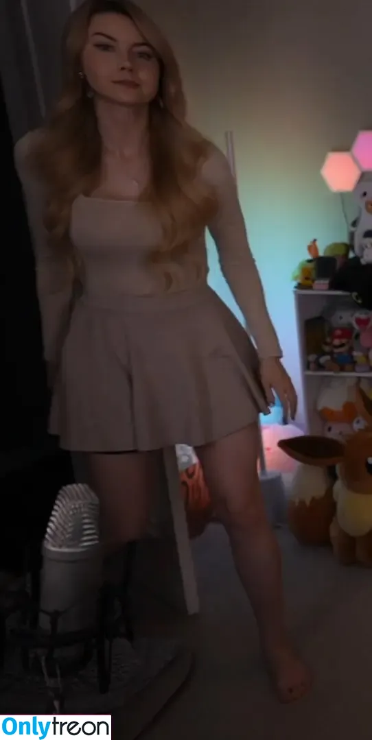 Dizzykitten голая photo #1925 (dizzykitten7 / dizzykittenpaws / thedizzykitten)
