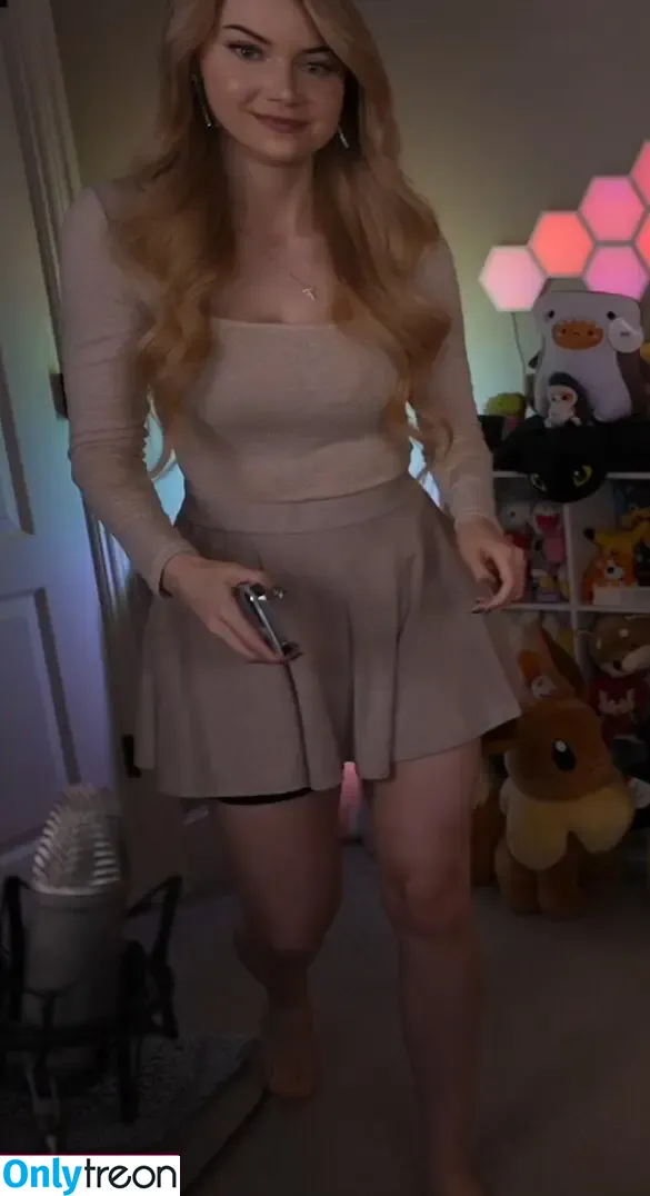 Dizzykitten nude photo #1932 (dizzykitten7 / dizzykittenpaws / thedizzykitten)